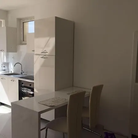 In With Sea View, Terrace, Air Conditioning, Wifi 3419-4 דירה *